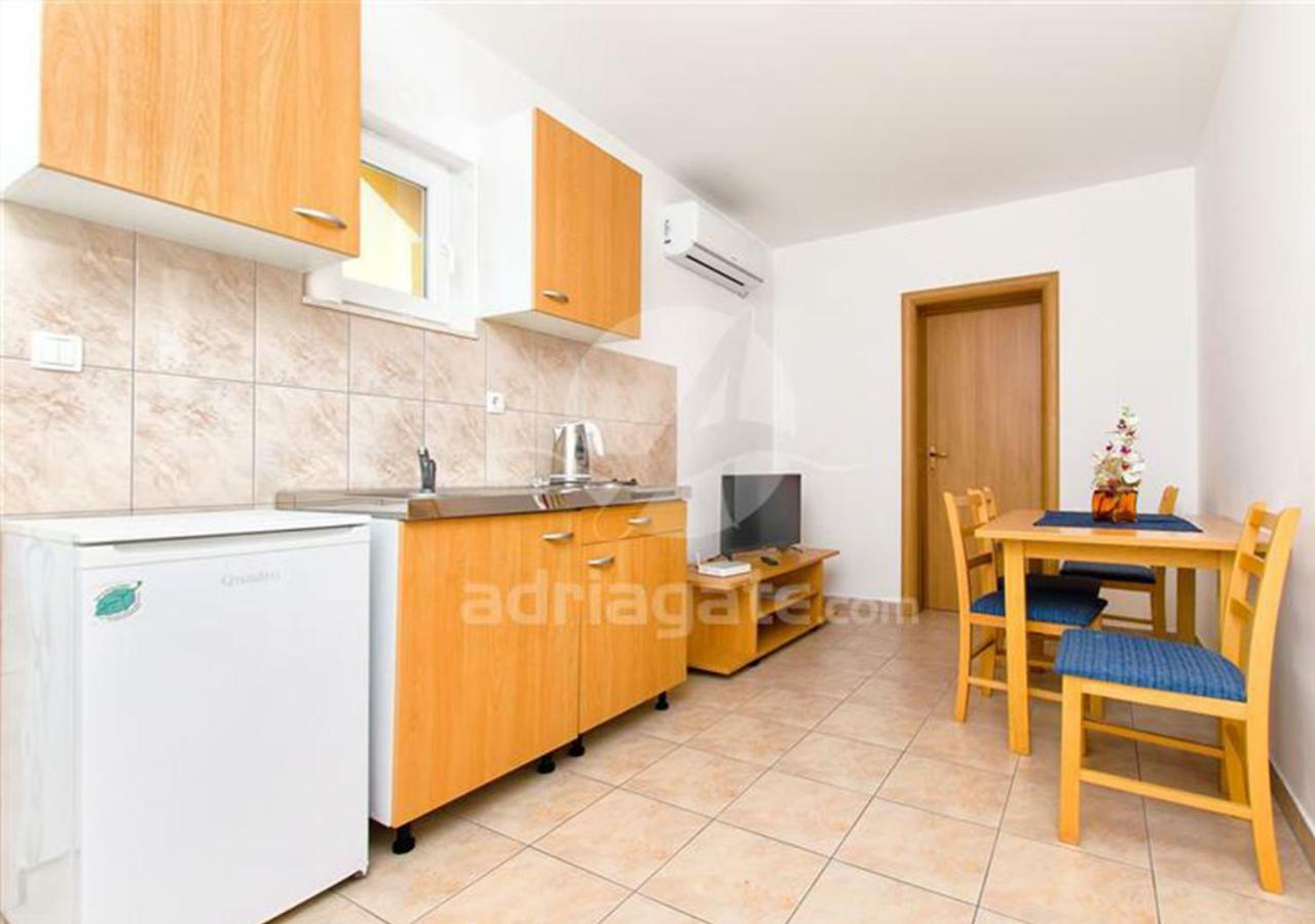 Apartments Iva 로고즈니차 외부 사진